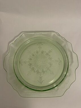 Vintage Anchor Hocking Uranium Glass Serving Plate Cake Plate Princess Pattern